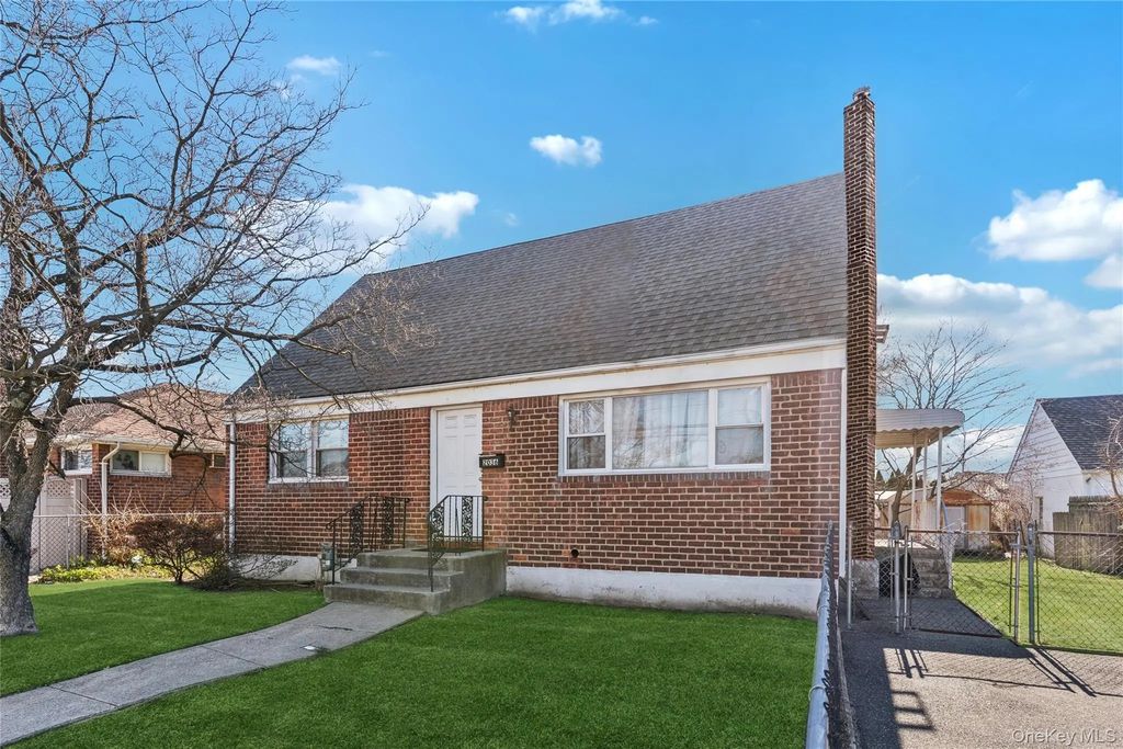 2036 Front Street, East Meadow