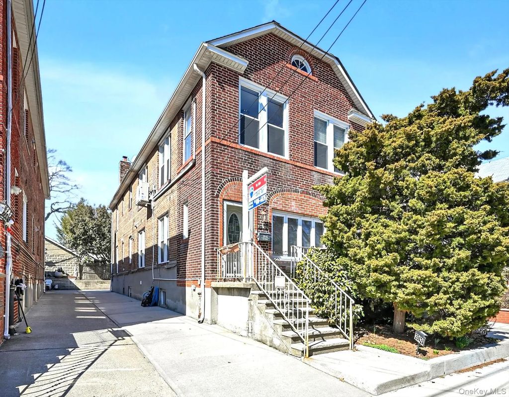 29-42 164th Street, Flushing
