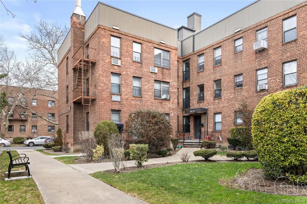 215-12 47th # 2d-12, Bayside