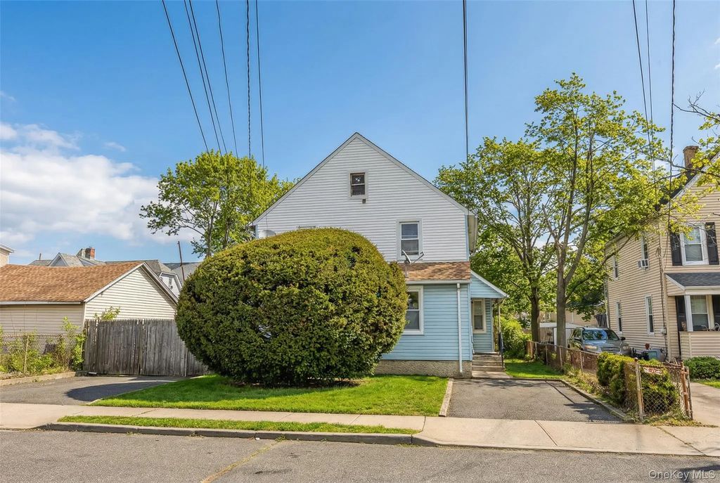 34 Mervin Street, Inwood