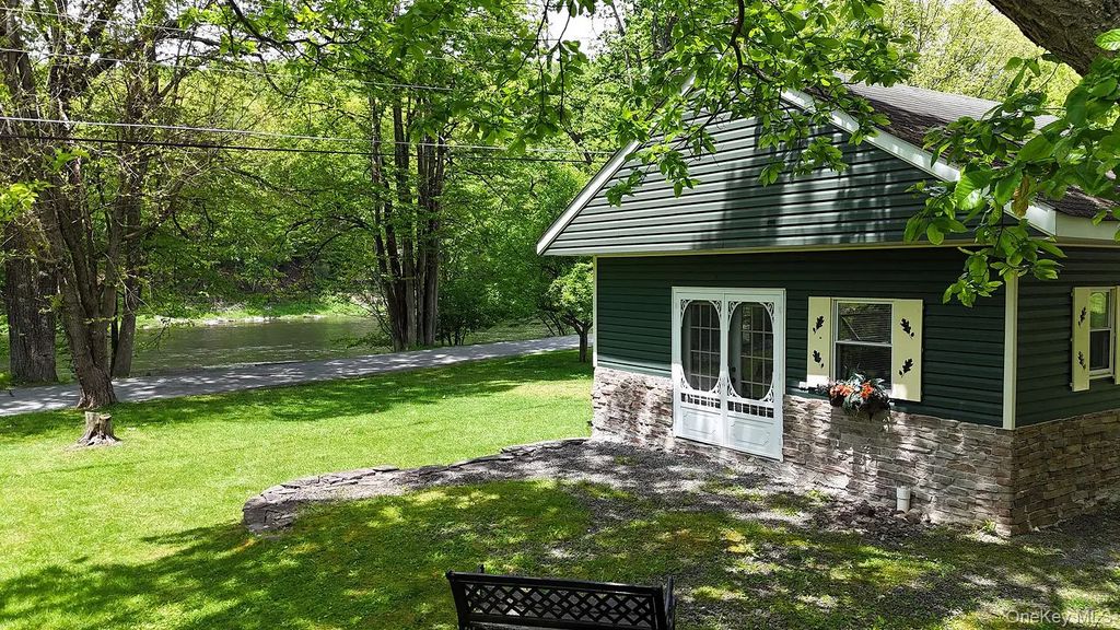 860 River Road, Callicoon