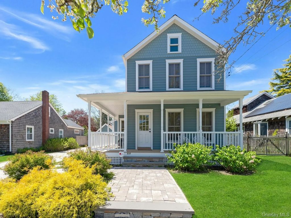 237 6th Street, Greenport