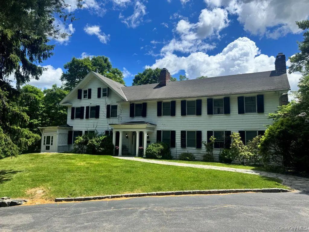 255 Mountain Road, Irvington