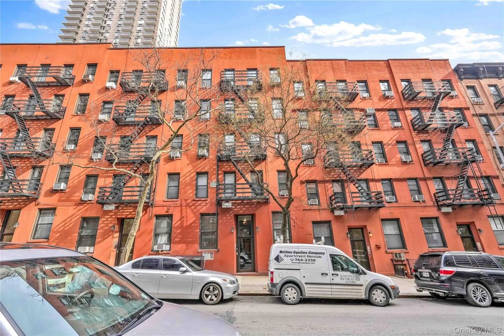 211 E 88 Street # 2a, New York (Manhattan)