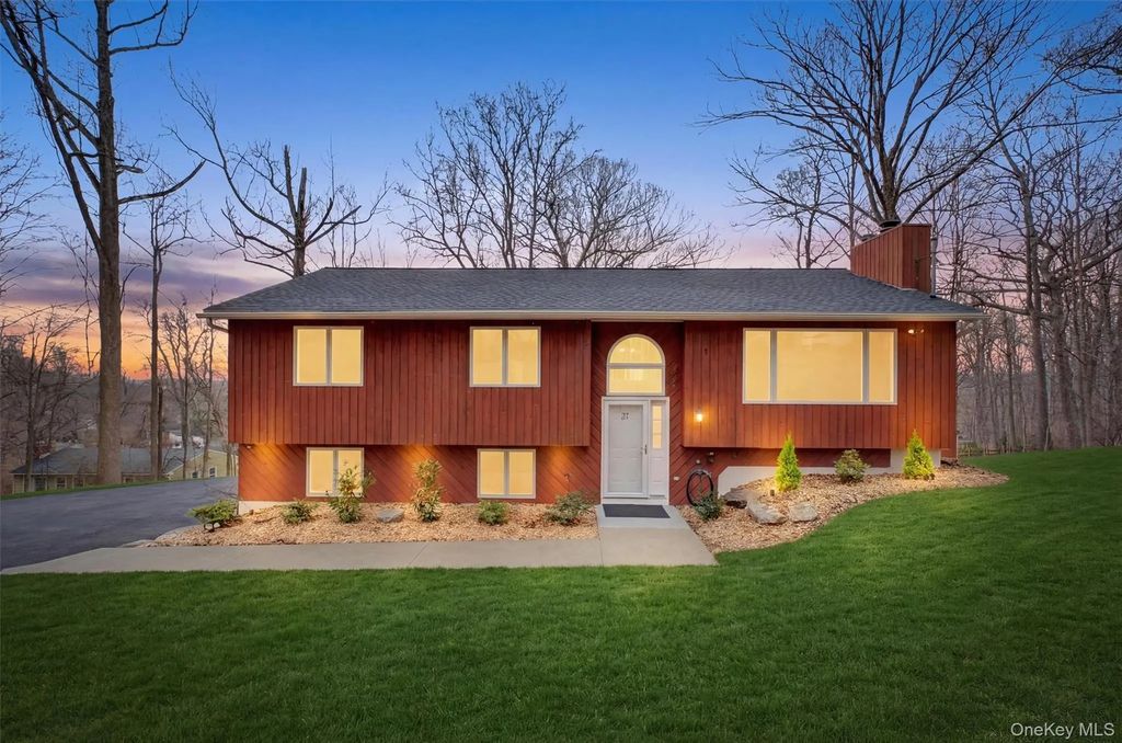 27 Narcissus Drive, Mahopac
