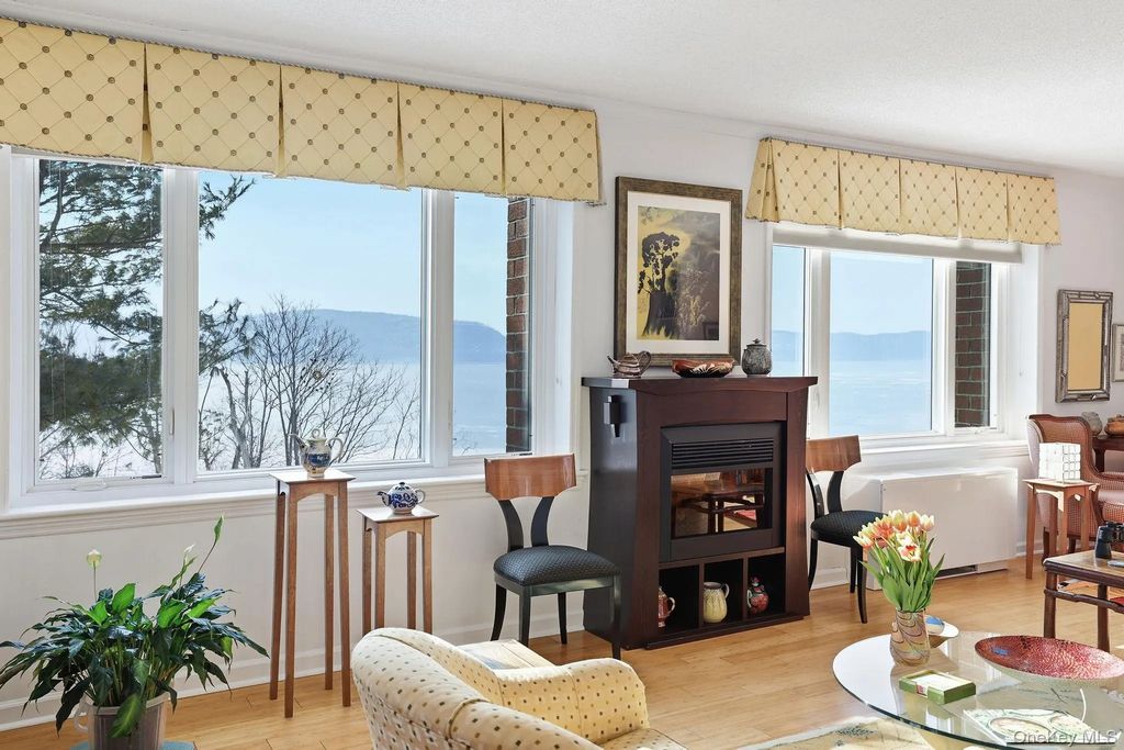 16 Rockledge Avenue # 2e2, Ossining