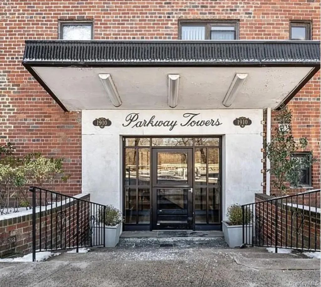 1910 Pelham Parkway S # 3h, Bronx