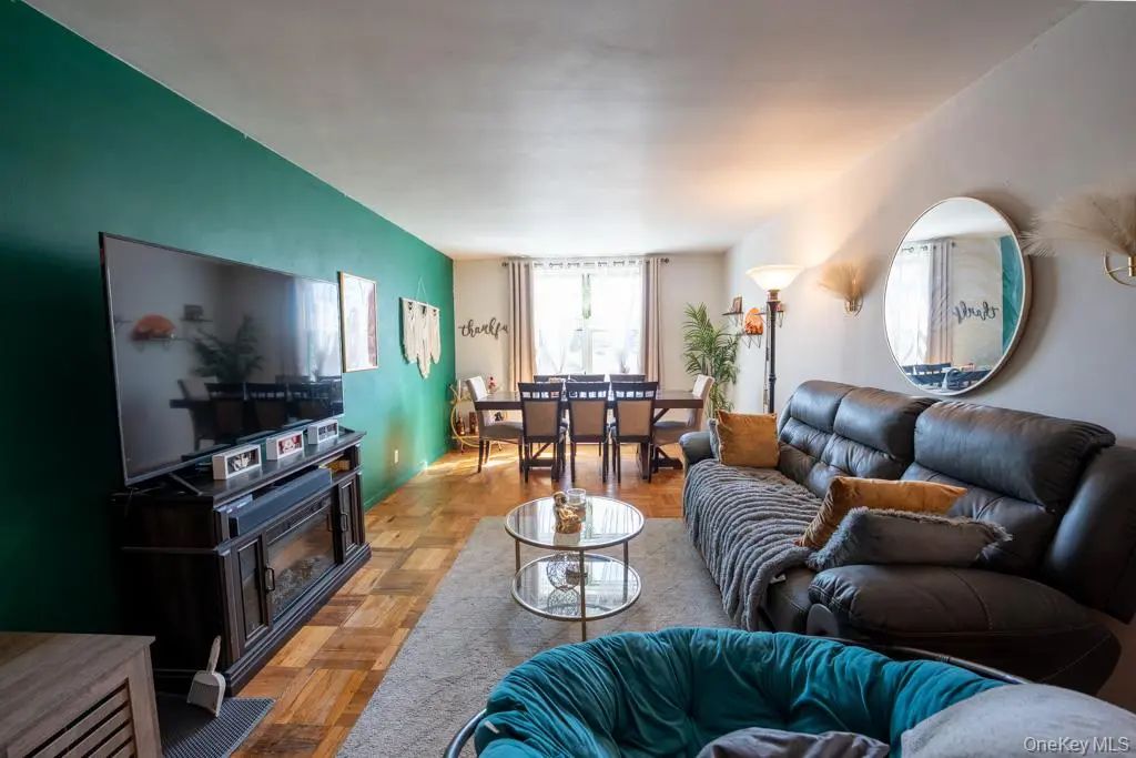 1304 Midland Avenue # C25, Yonkers