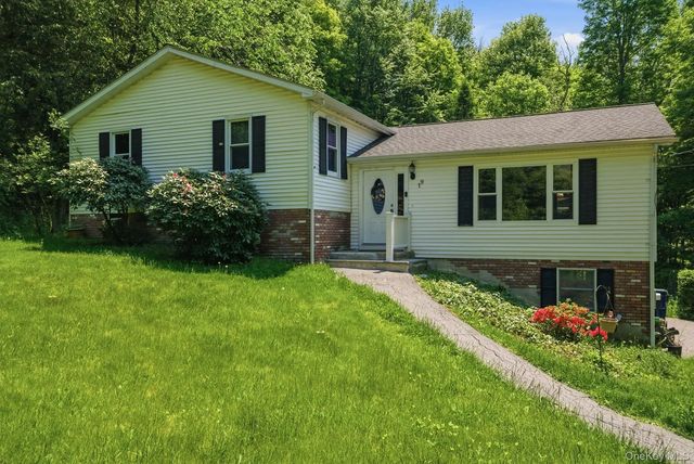 19 Taurat Place, Mahopac