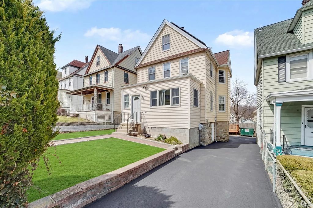 77 Robertson Avenue, White Plains