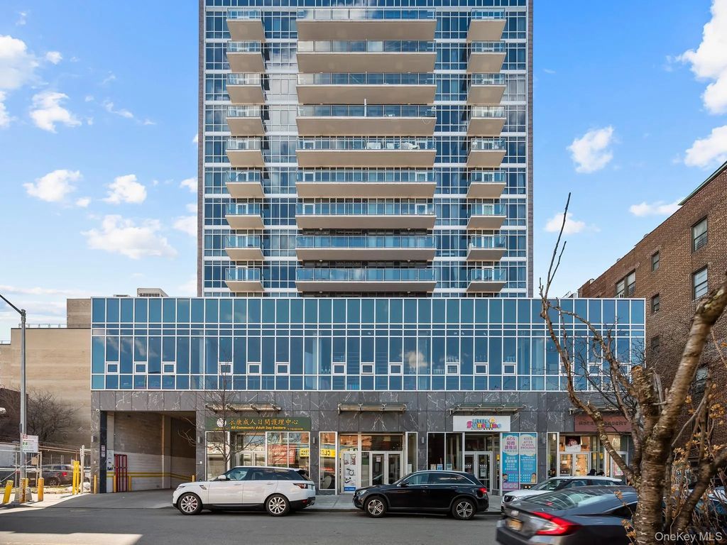 4162 Bowne Street # 5a, Flushing