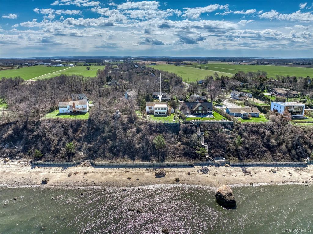 795 Glen Court, Cutchogue