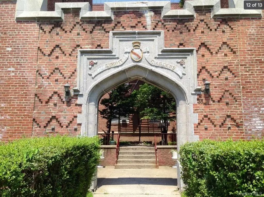 37 Summit Avenue # 3a, Port Chester