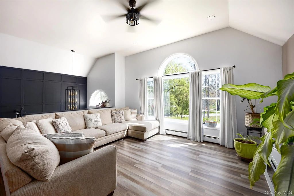 50 Horseshoe Road, Millbrook