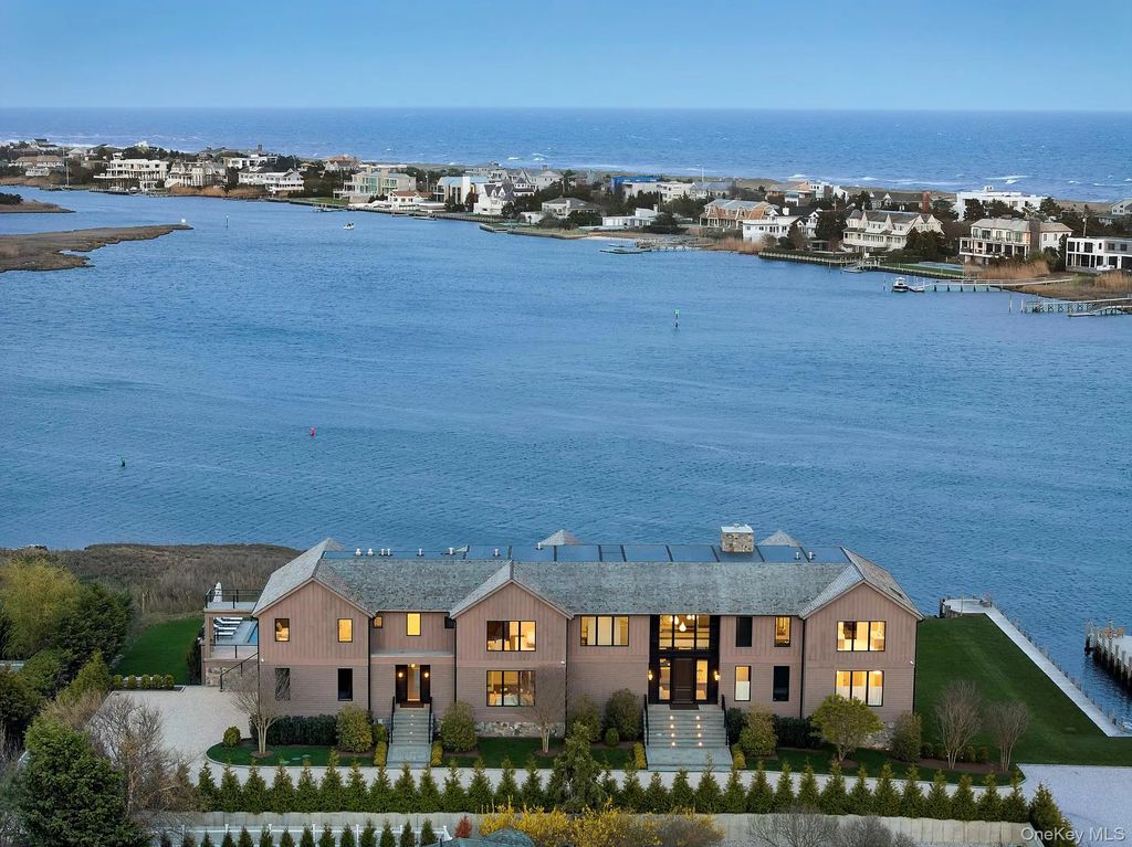 34 Westbridge Road, Westhampton Beach