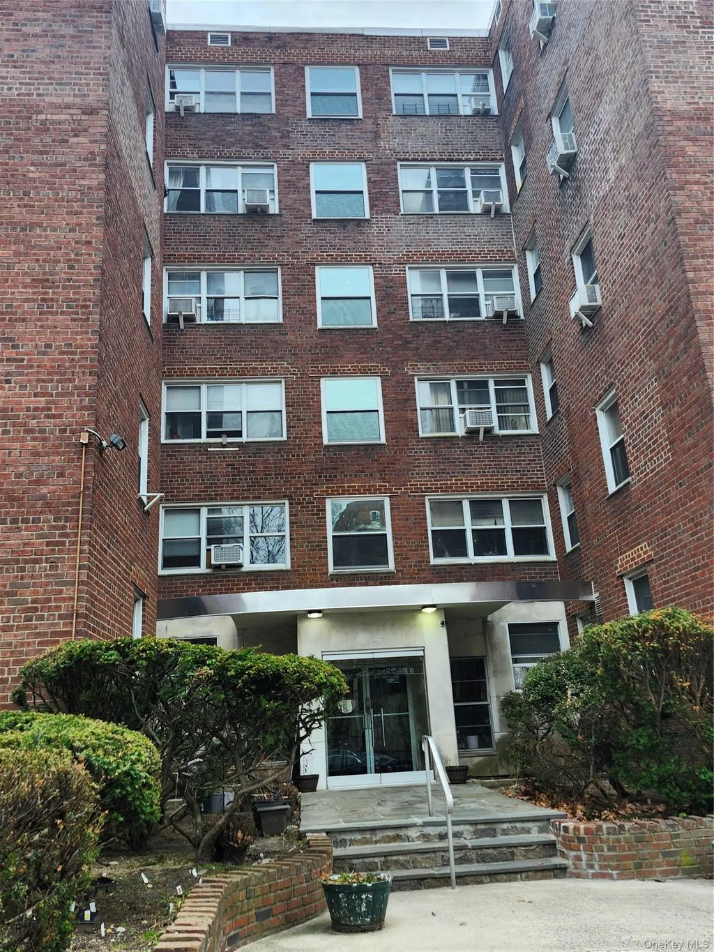 1234 Midland Avenue # 3e, Bronxville