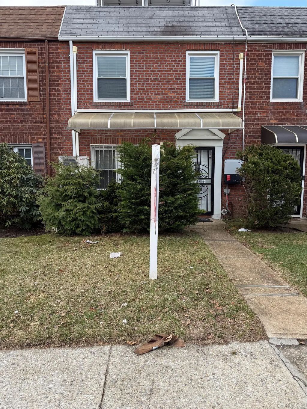 16904 22nd Avenue, Whitestone