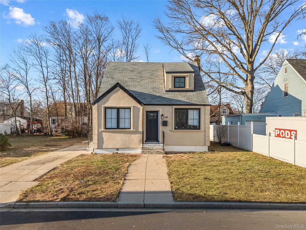 119 E Pennywood Avenue, Roosevelt