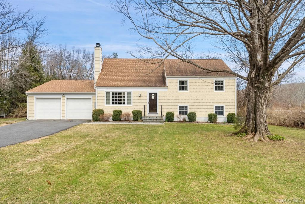 52 Jefferson Lane, Bedford