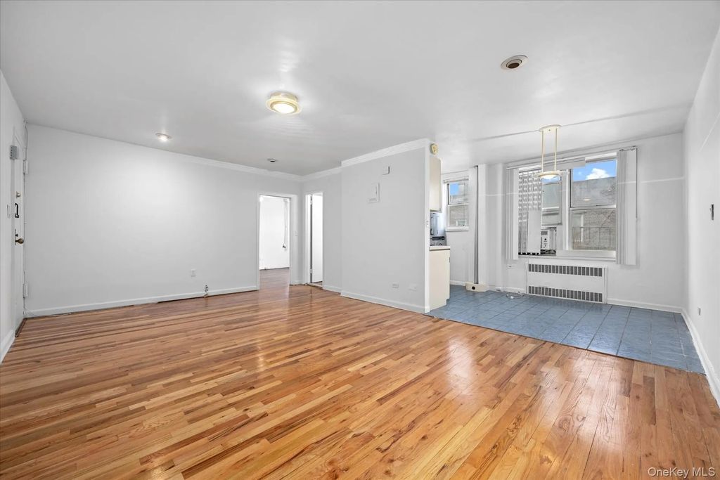 67-30 Clyde Street # 6g, Forest Hills
