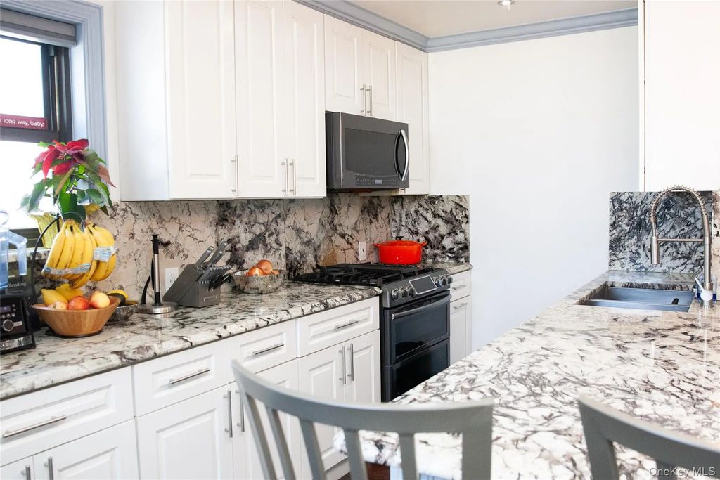199-18 16th Avenue # 2-5, Whitestone