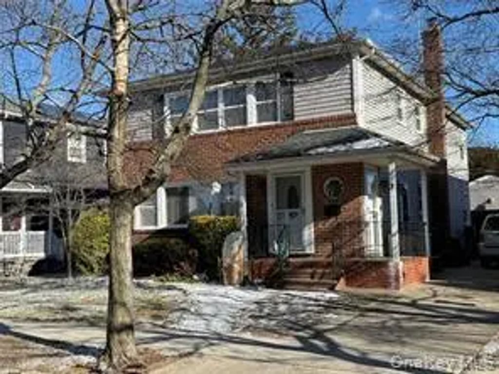 7 Gibson Boulevard 2, Valley Stream
