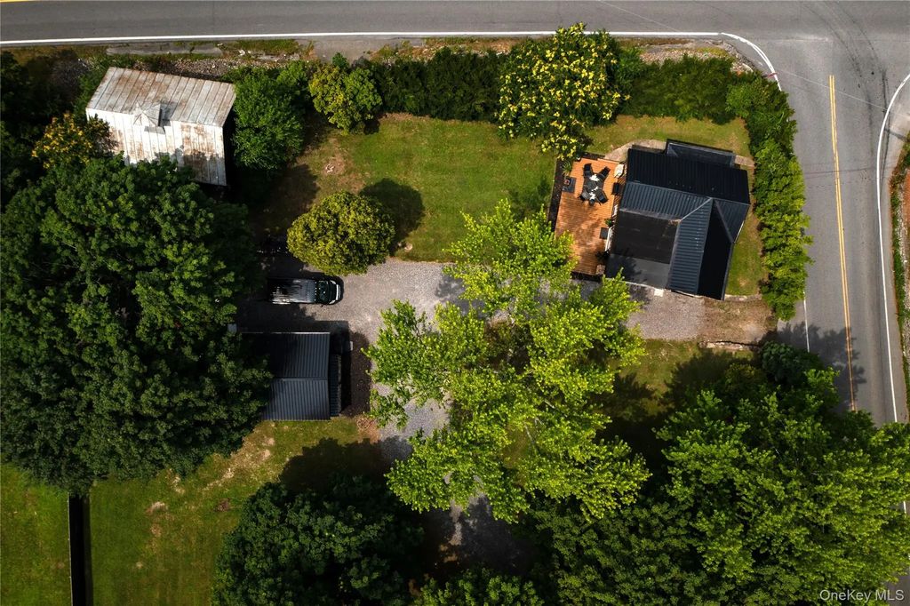 5628 State Route 9g, Hudson