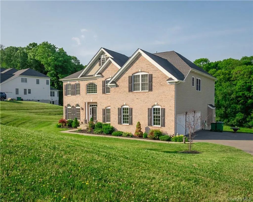 38 Melanie Lane, Hopewell Junction