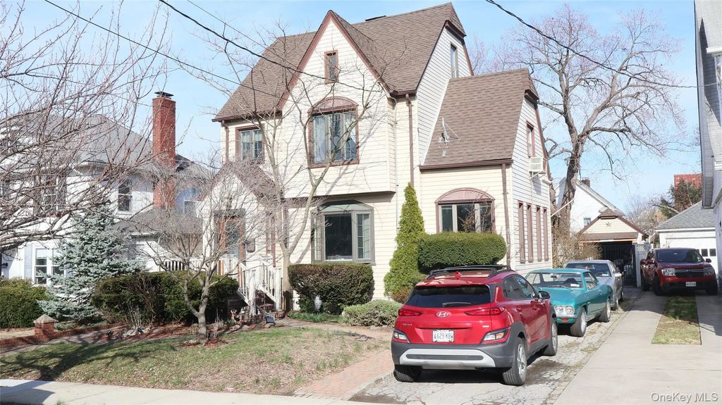 33-35 150th Place, Flushing