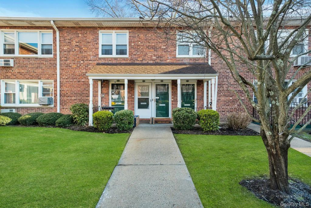 1570 Grand Avenue # #24, North Baldwin