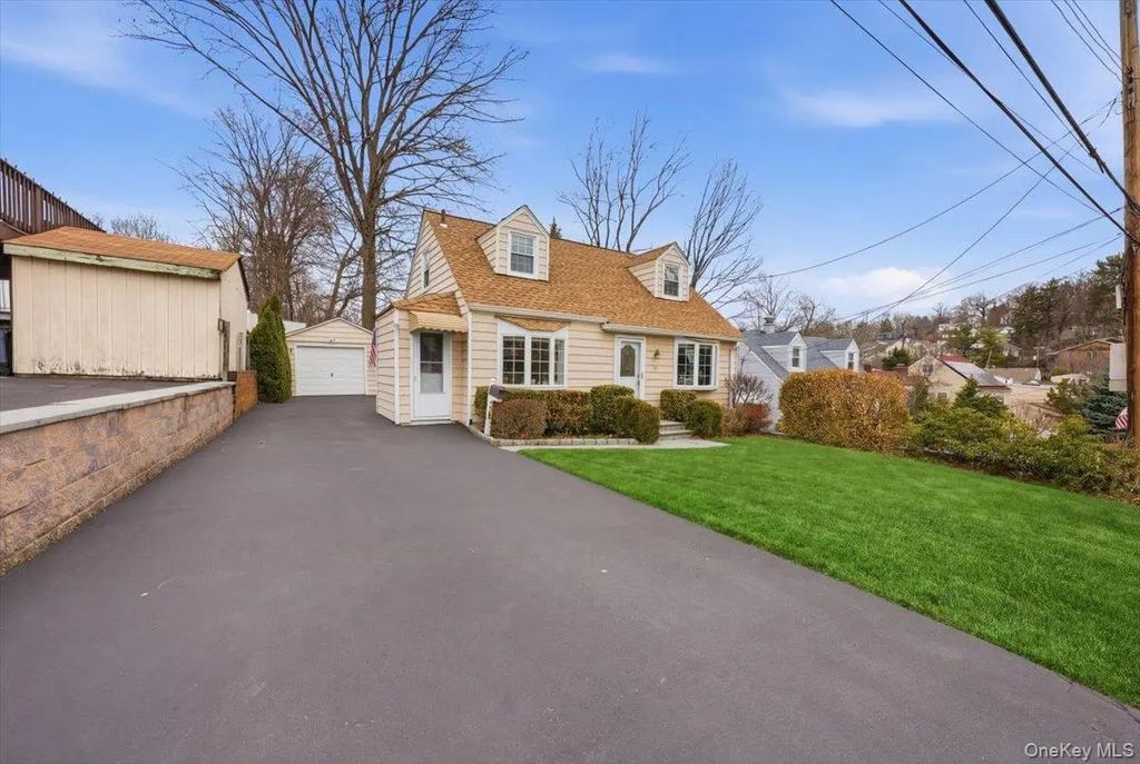 30 Keystone Road, Yonkers