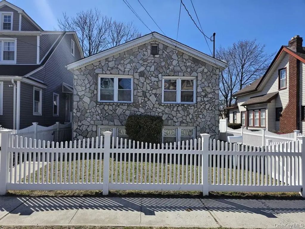 119-28 193rd Street, Saint Albans