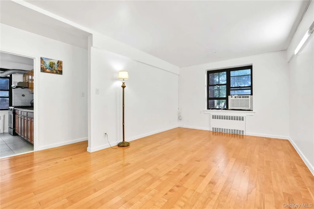 141-16 25th Road # 2a, Flushing
