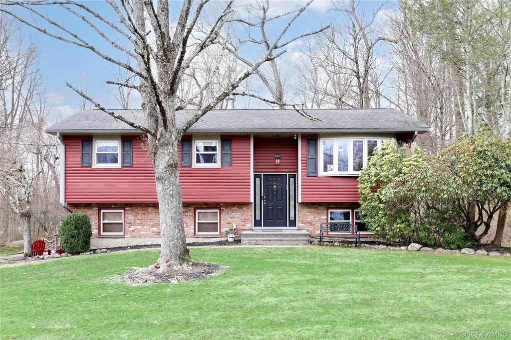 14 Montclair Avenue, Airmont