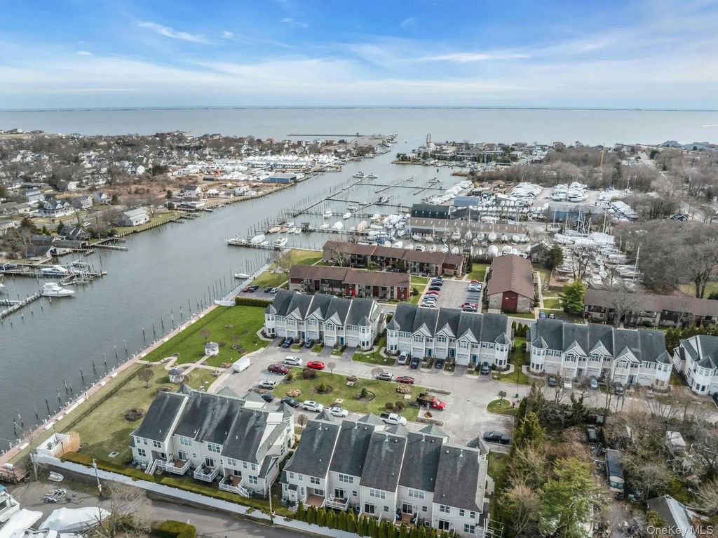 123 Jackie Court, Patchogue