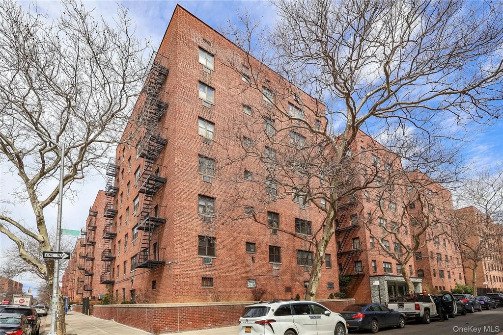 99-11 60th Avenue # 4e, Corona