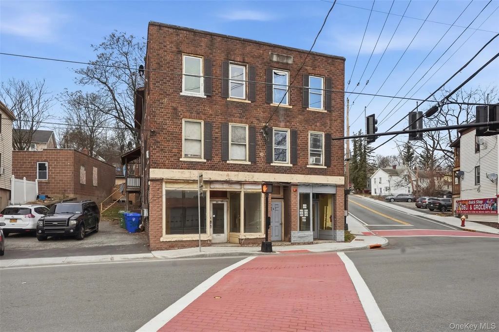 364 North Street, Middletown
