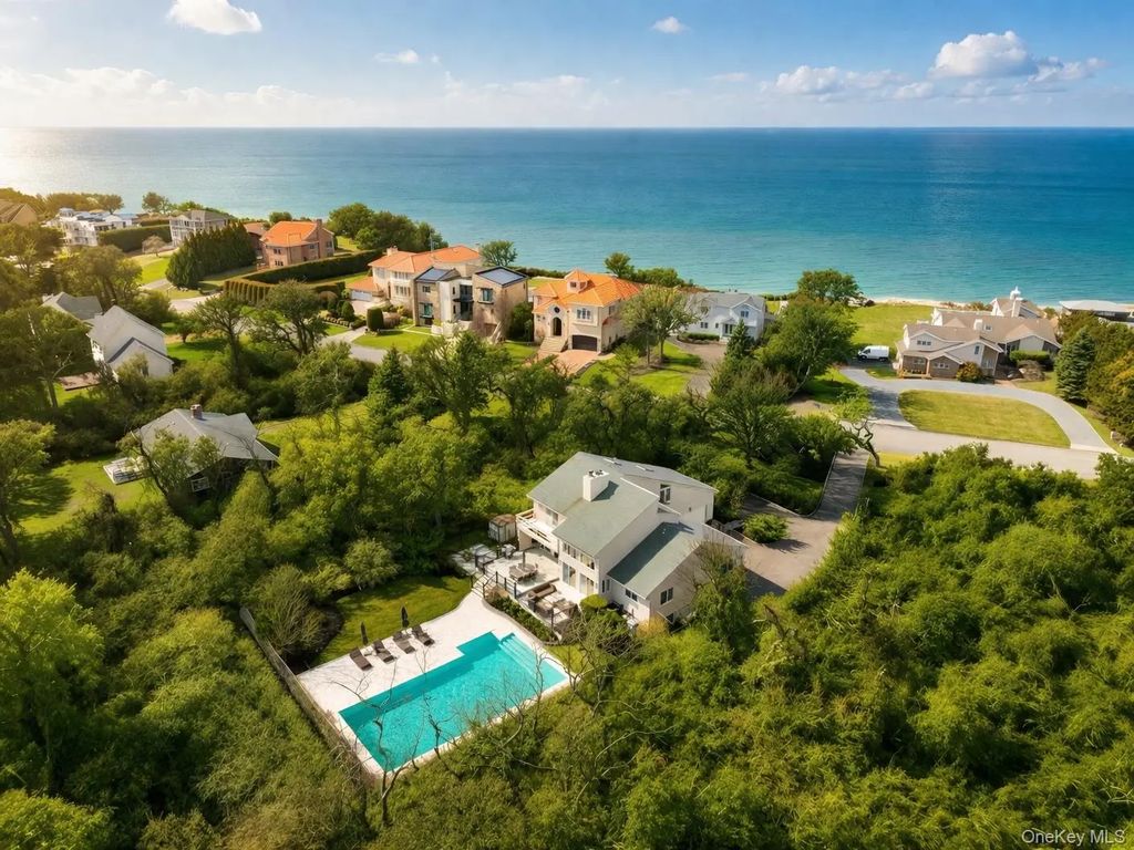 785 The Strand, East Marion