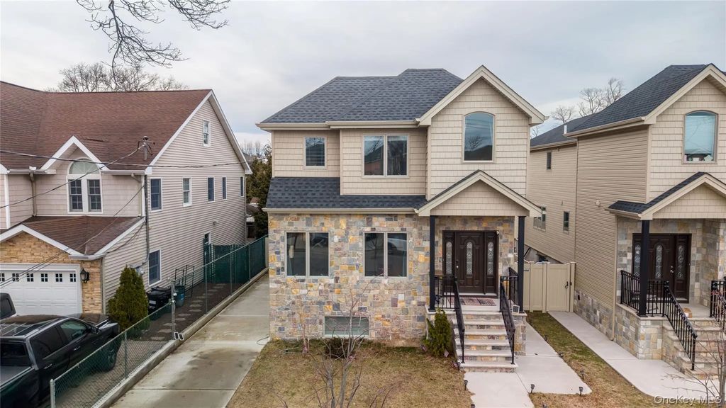 25 Sanford, Staten Island