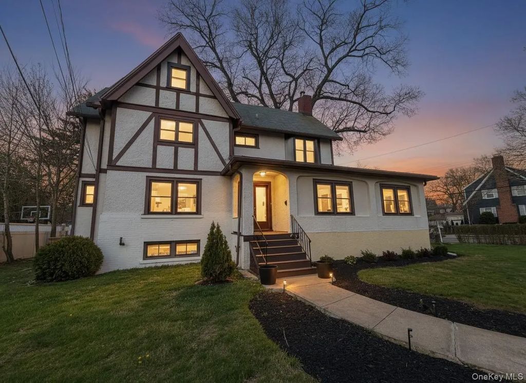 25 Midland Avenue, White Plains