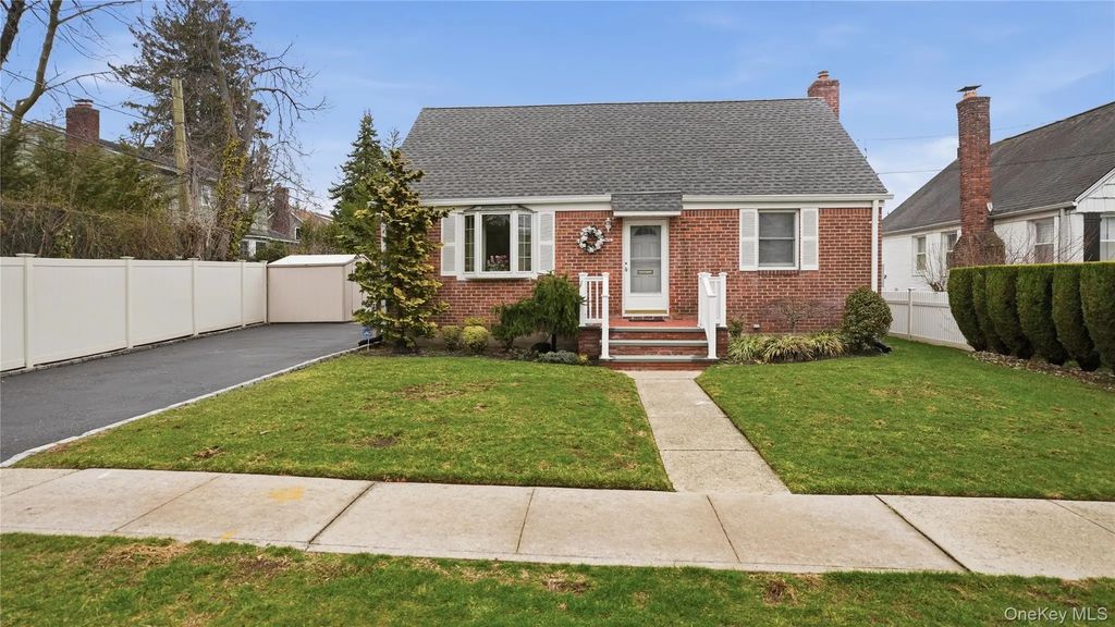 358 Kensington Road S, Garden City South