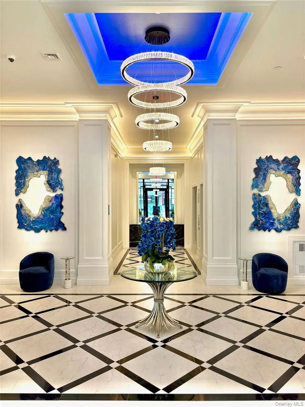 101 Searing Avenue 509, Mineola