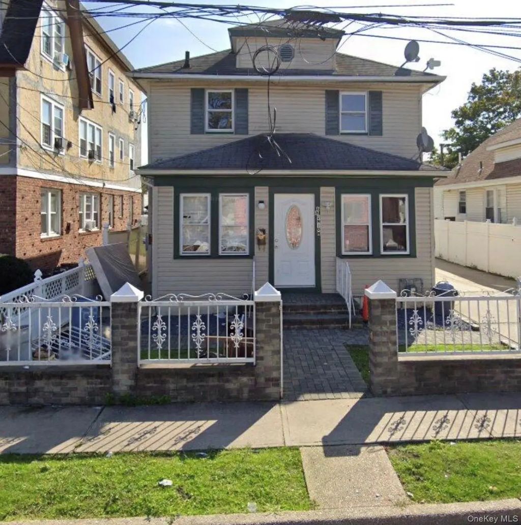 88 Union Place, Hempstead