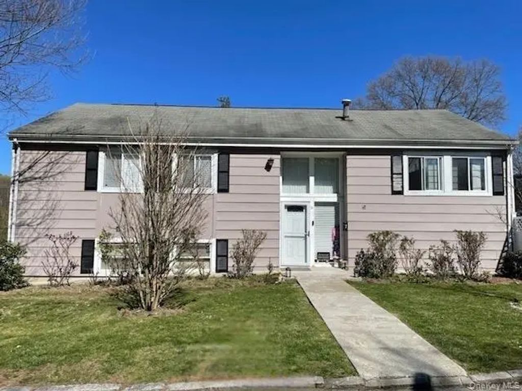 31 Kipling Street, Hartsdale