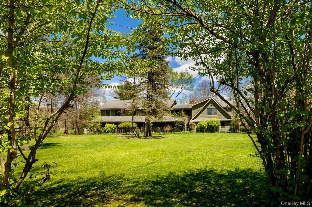 15 Unity Lane, New Paltz