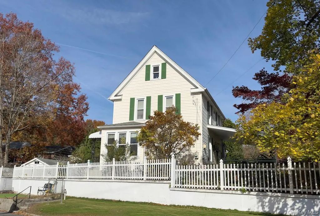 30 Blanchard Avenue, Dobbs Ferry