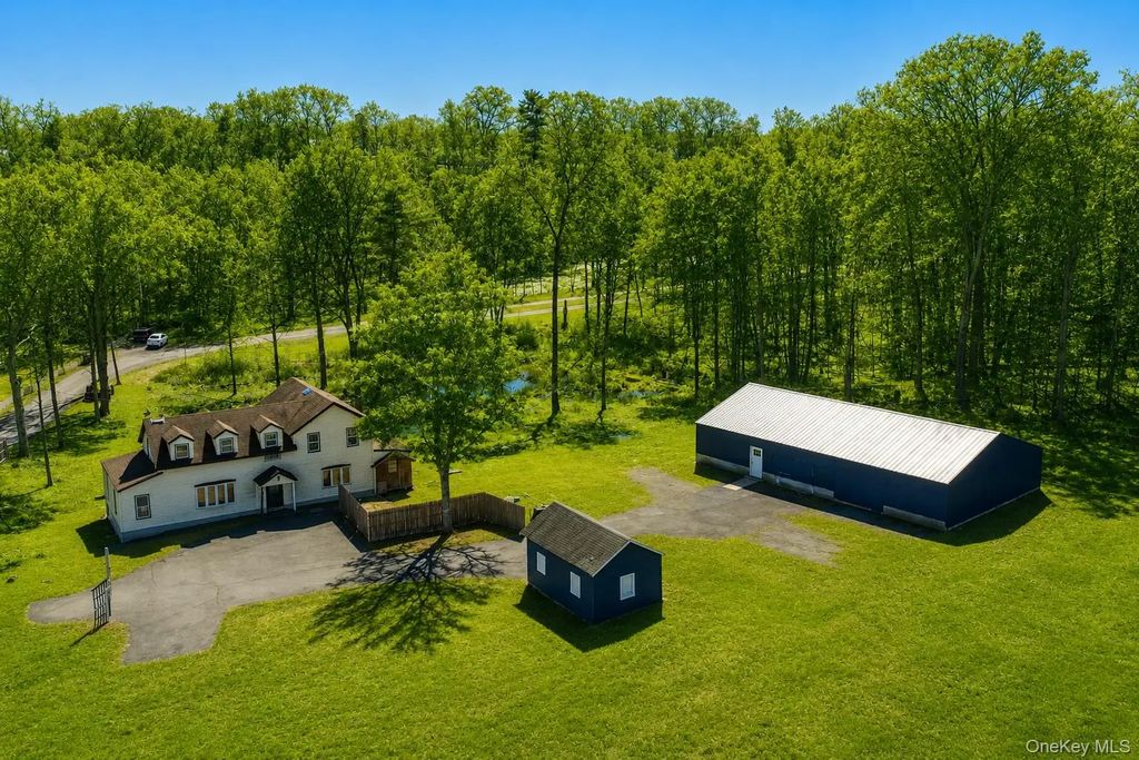 2823 State Route 52, Pine Bush