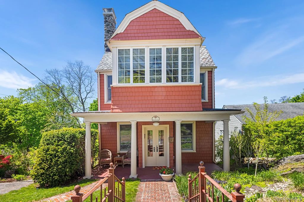 17 Upland Avenue, White Plains