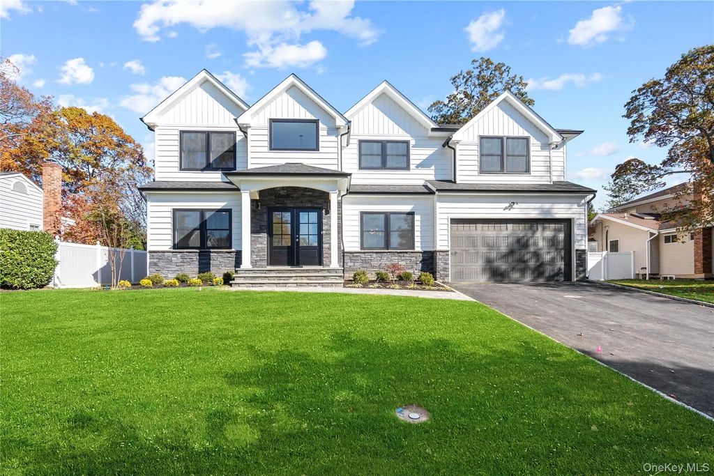 5 Steuben Drive, Jericho