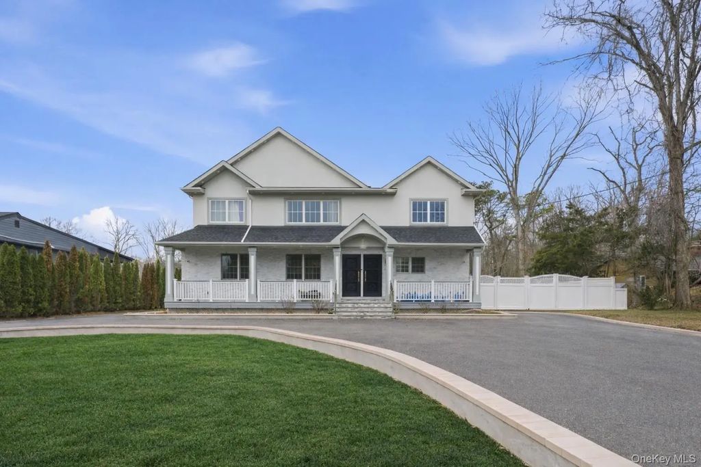 171 Oakfield Avenue, Dix Hills